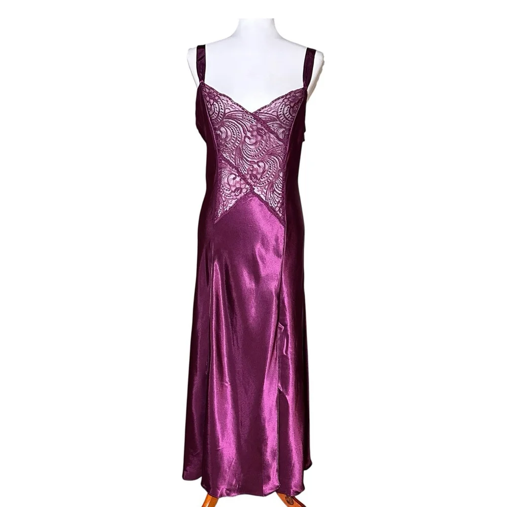 Victoria’s Secret VTG Gold Label Satin Lace Purple Maxi Slip Dress Front Slit M